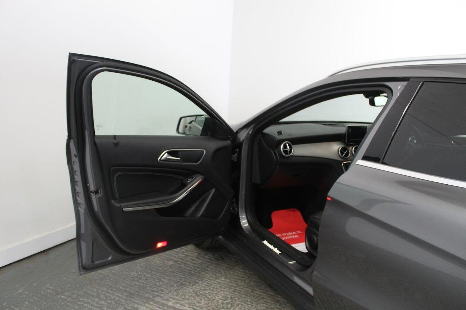 Used Mercedes-Benz GLA 2014 for sale - 75890809: Photo 28