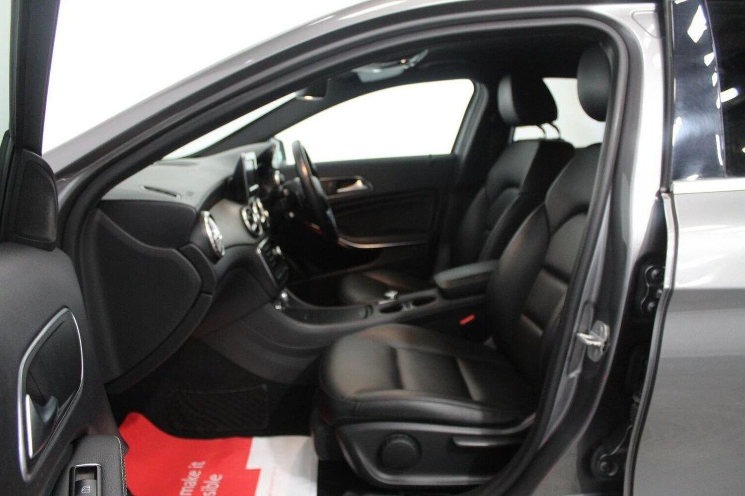 Used Mercedes-Benz GLA 2014 for sale - 75890809: Photo 52