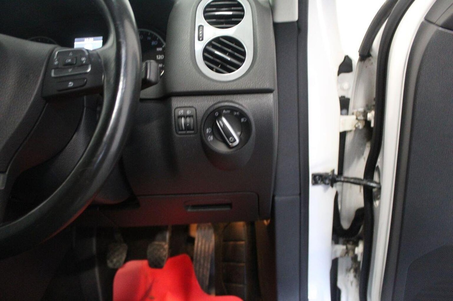 Used Volkswagen Tiguan 2012 for sale - 76098744: Photo 45