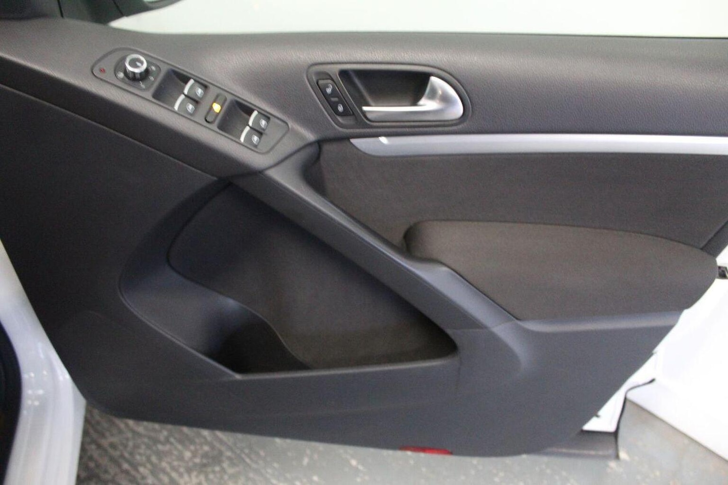 Used Volkswagen Tiguan 2012 for sale - 76098744: Photo 46