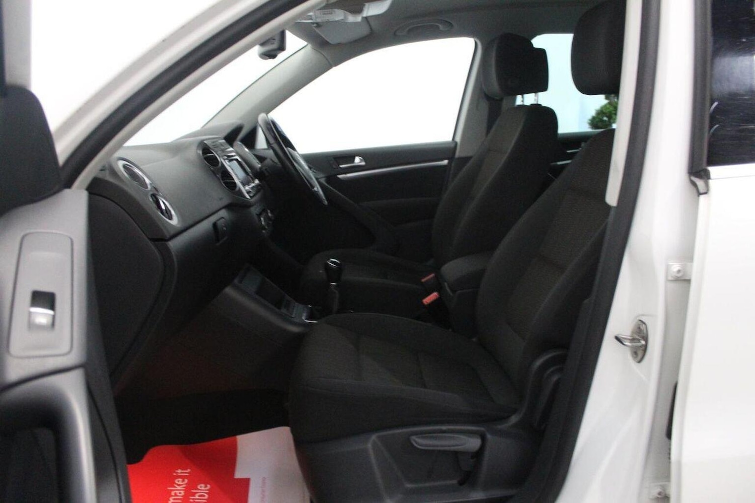 Used Volkswagen Tiguan 2012 for sale - 76098744: Photo 48