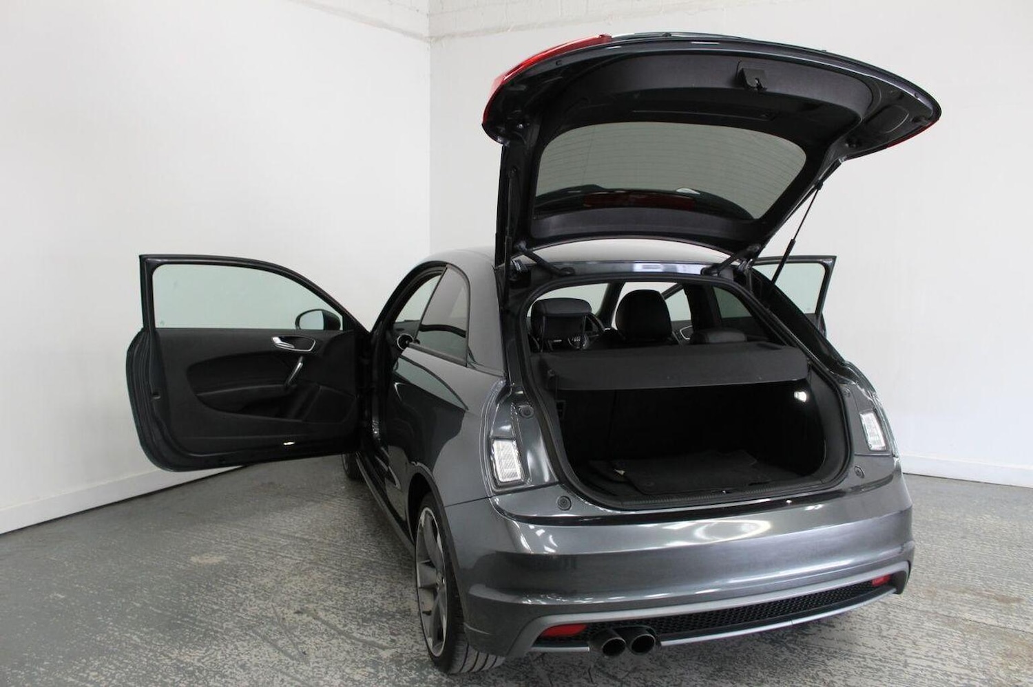 Used Audi A1 2014 for sale - 78038989: Photo 16