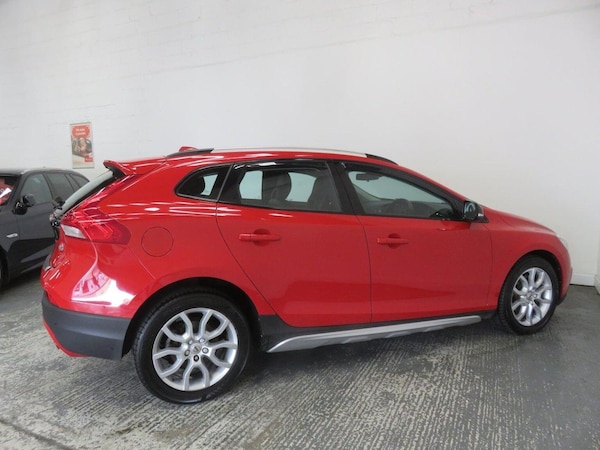 Used Volvo V40 Cross Country 2016 for sale - 68078873: Photo 11