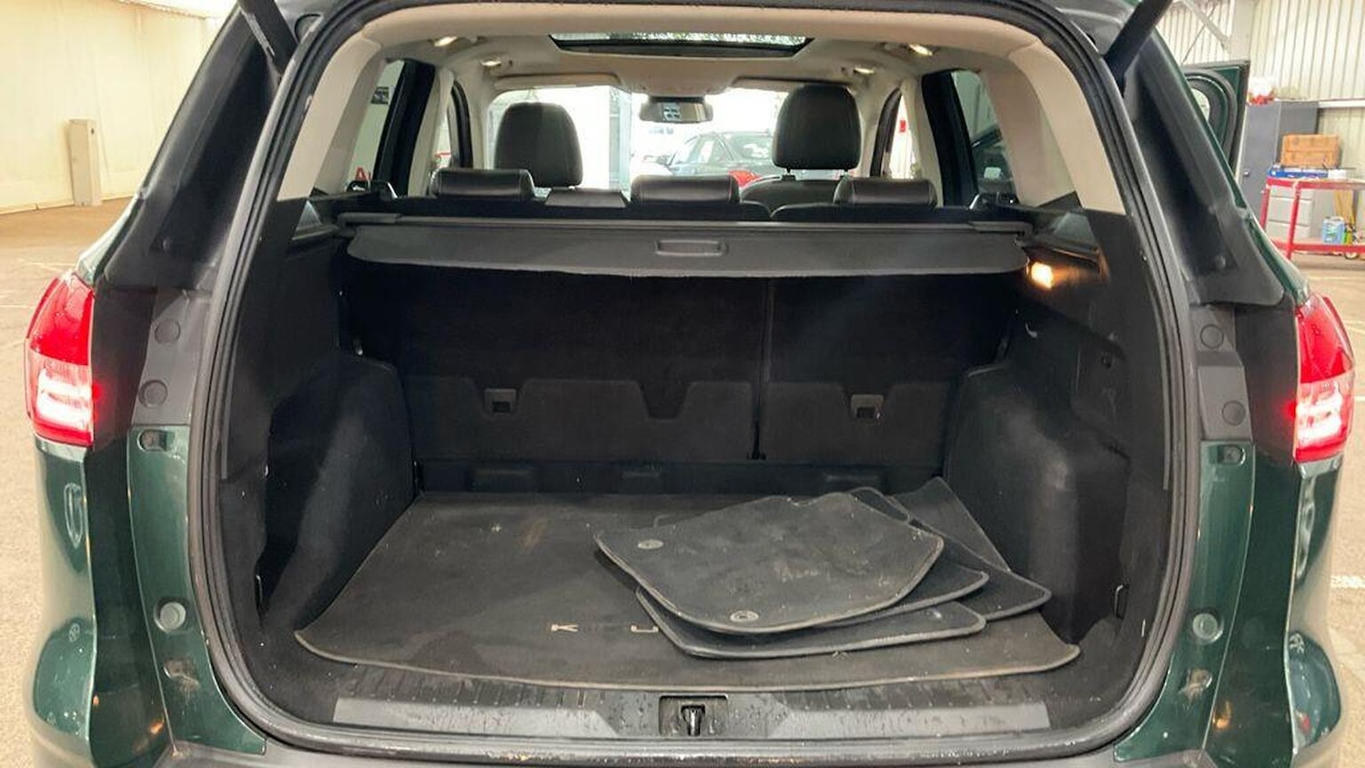 Used Ford Kuga 2016 for sale - 76178940: Photo 10