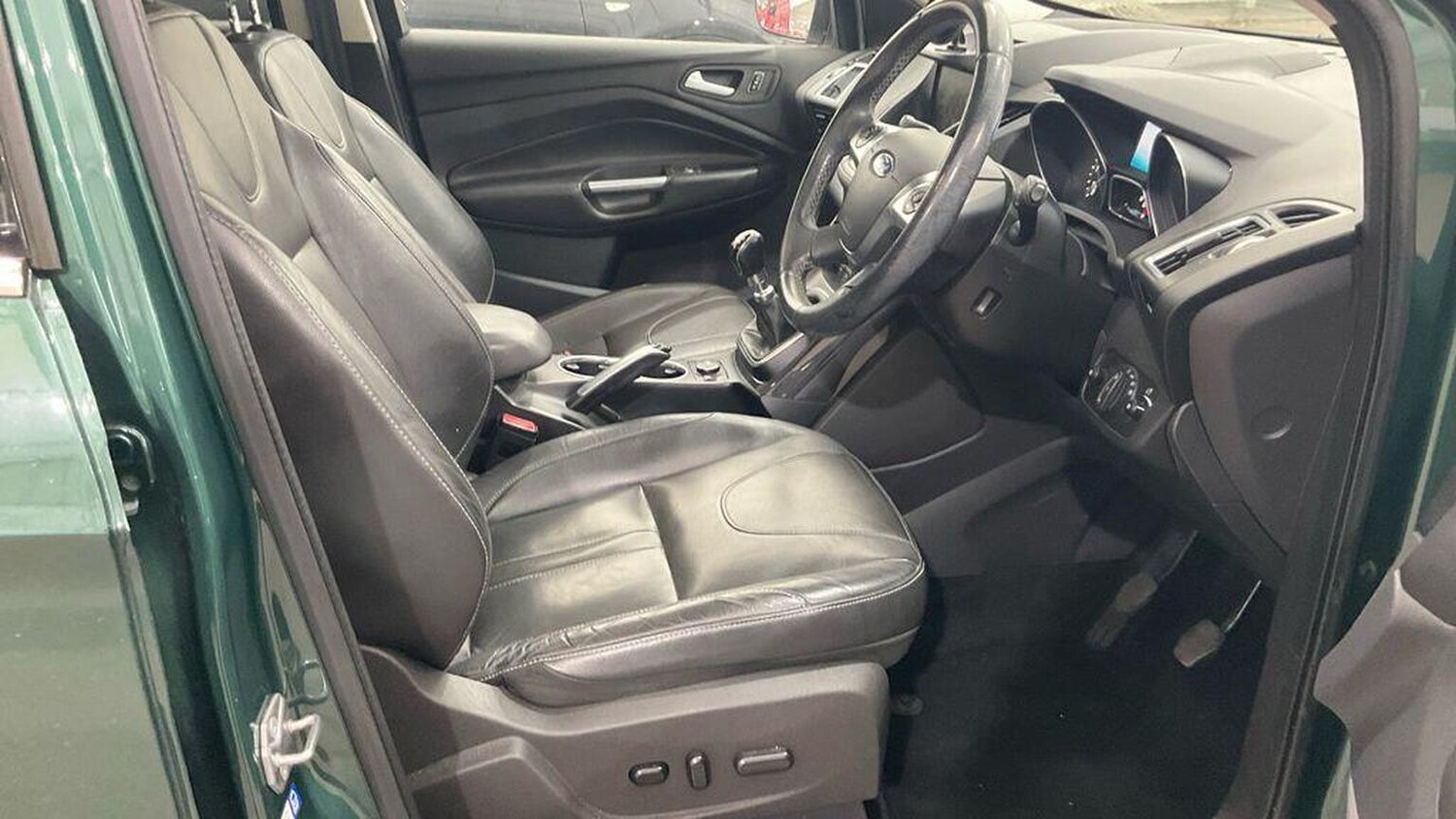 Used Ford Kuga 2016 for sale - 76178940: Photo 13