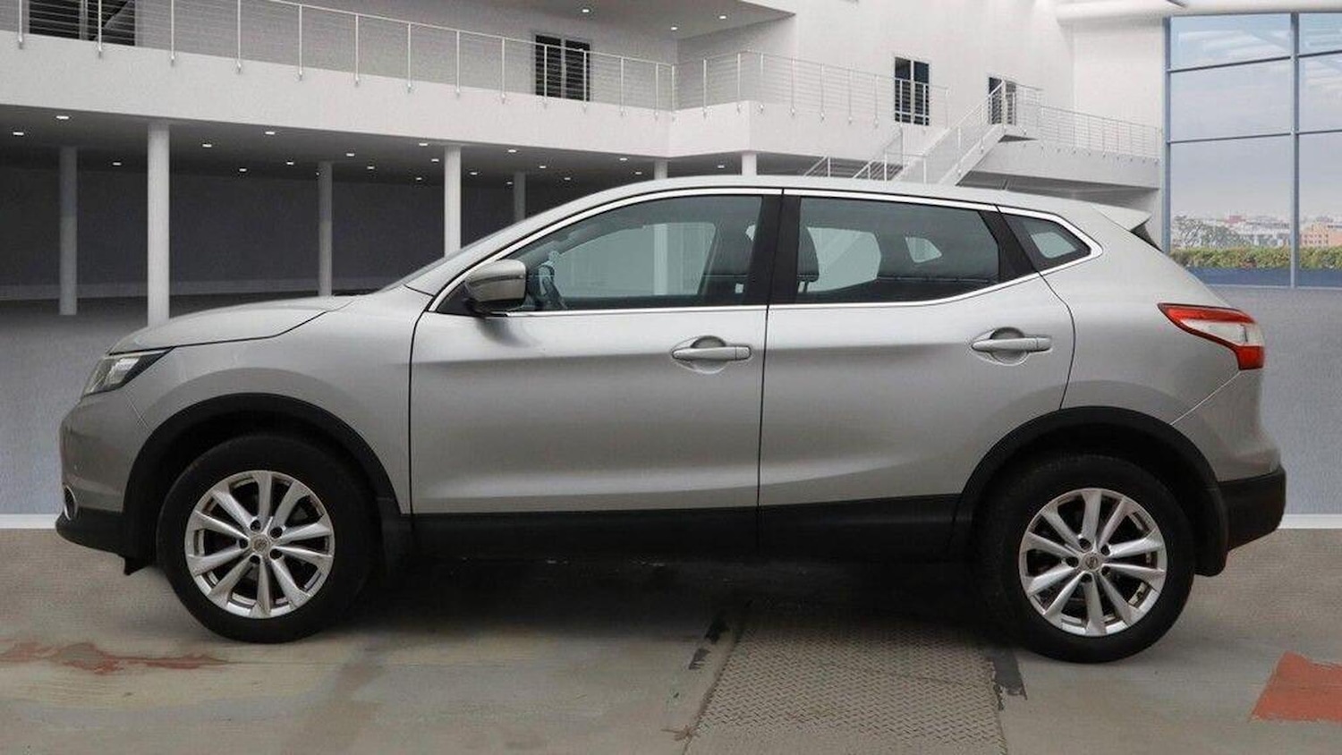 Used Nissan Qashqai 2015 for sale - 77938141: Photo 11