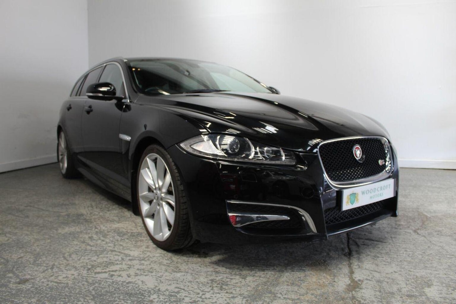 Used Jaguar XF 2013 for sale - 76186596: Photo 1
