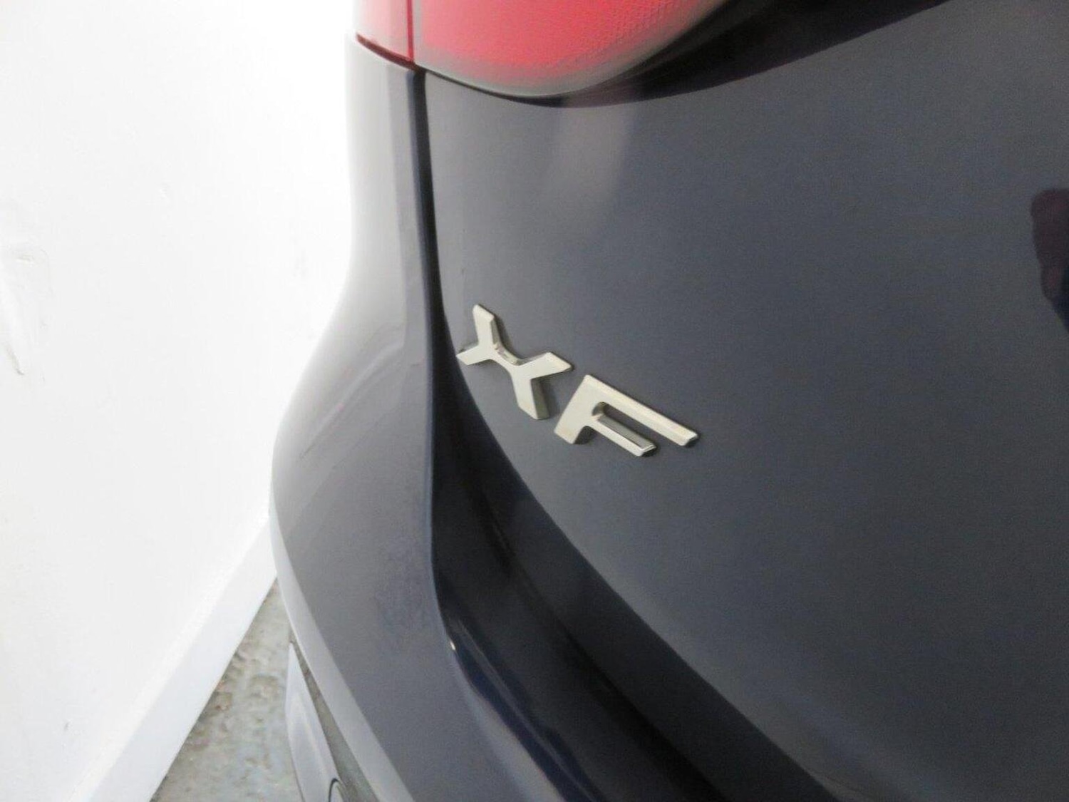 Used Jaguar XF 2017 for sale - 76082757: Photo 16