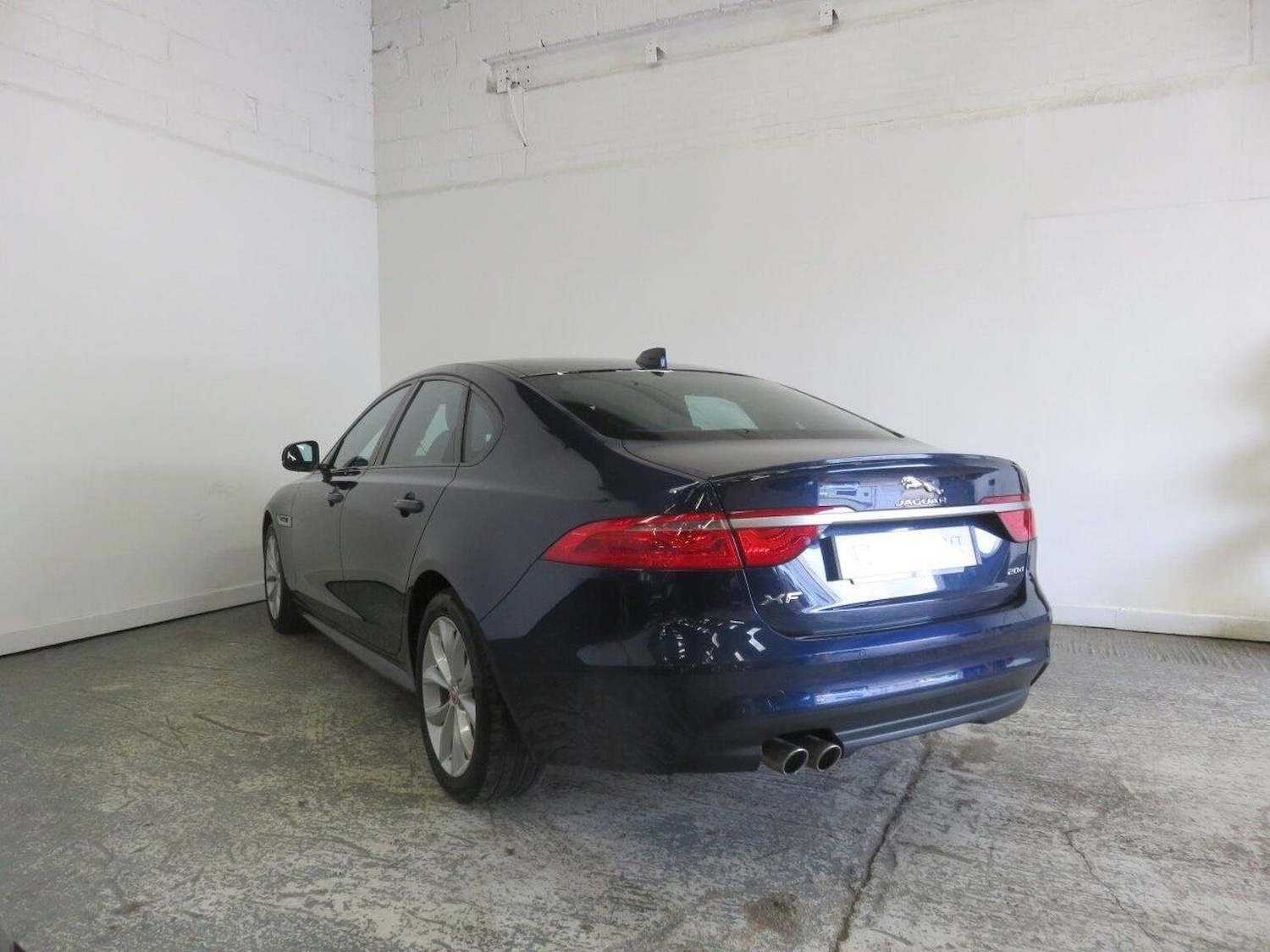 Used Jaguar XF 2017 for sale - 76082757: Photo 7