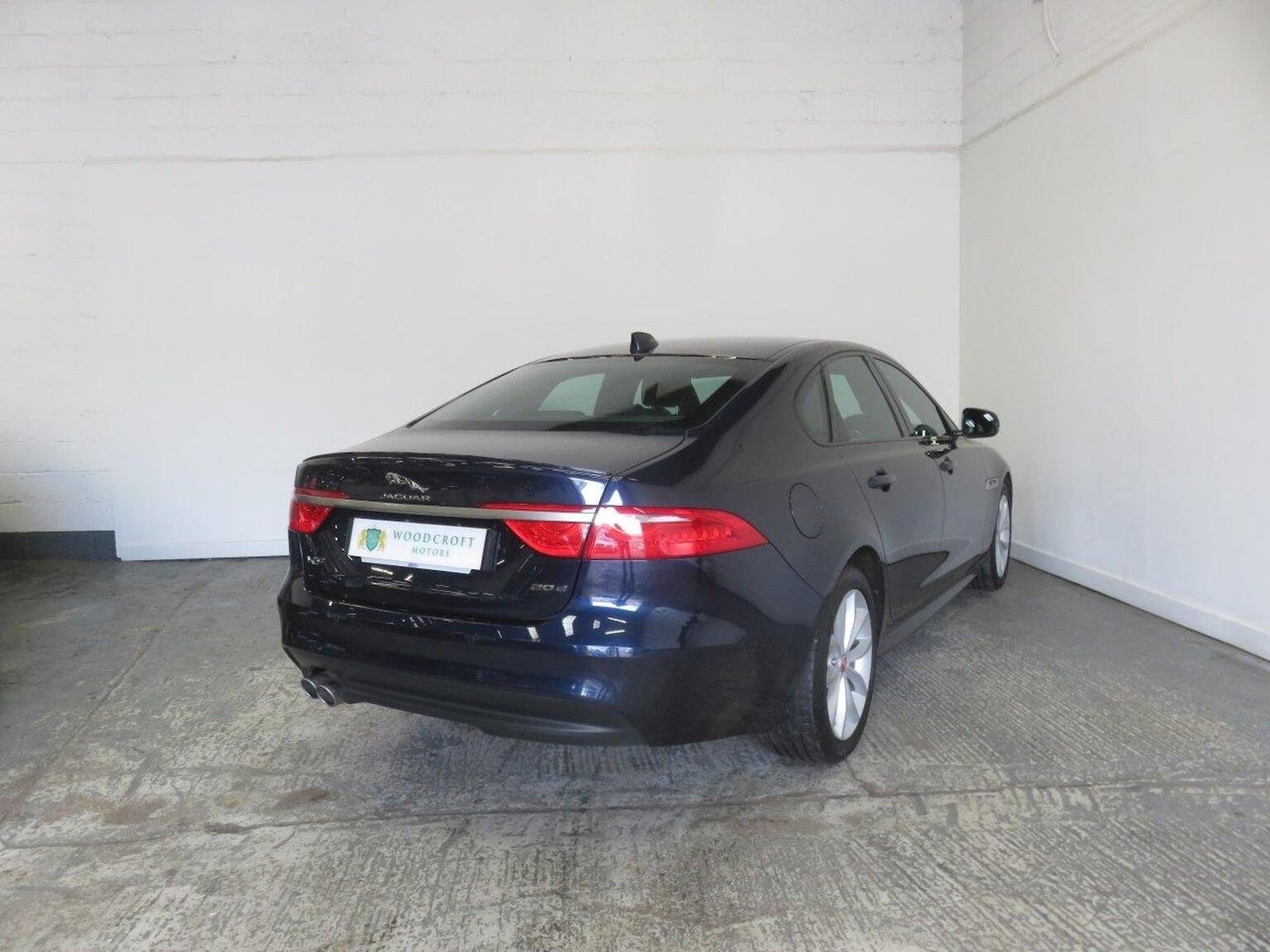Used Jaguar XF 2017 for sale - 76082757: Photo 8