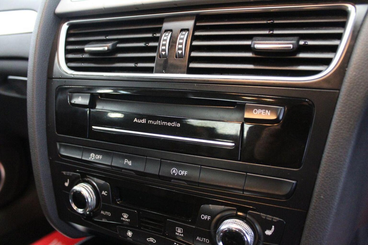 Used Audi A4 2013 for sale - 76793857: Photo 42