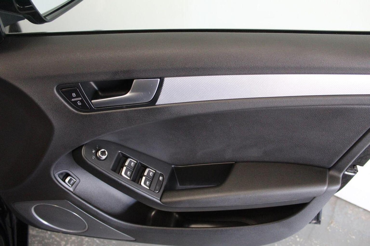 Used Audi A4 2013 for sale - 76793857: Photo 52