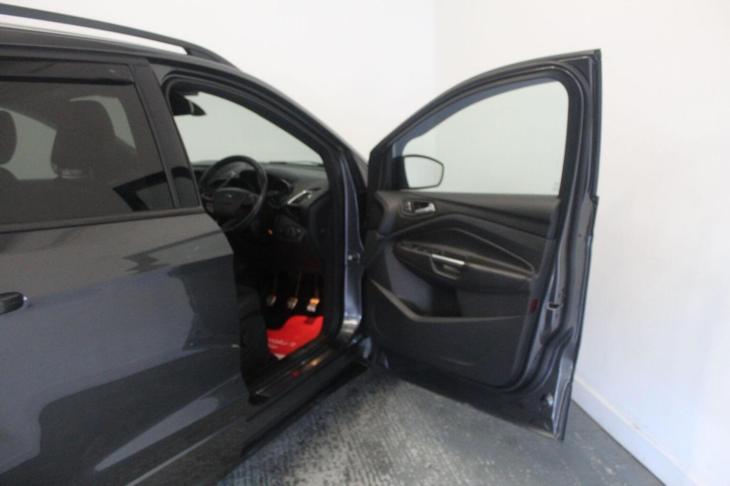 Used Ford Kuga 2017 for sale - 77314123: Photo 24