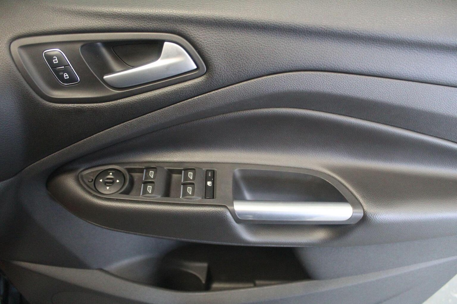 Used Ford Kuga 2017 for sale - 77314123: Photo 52