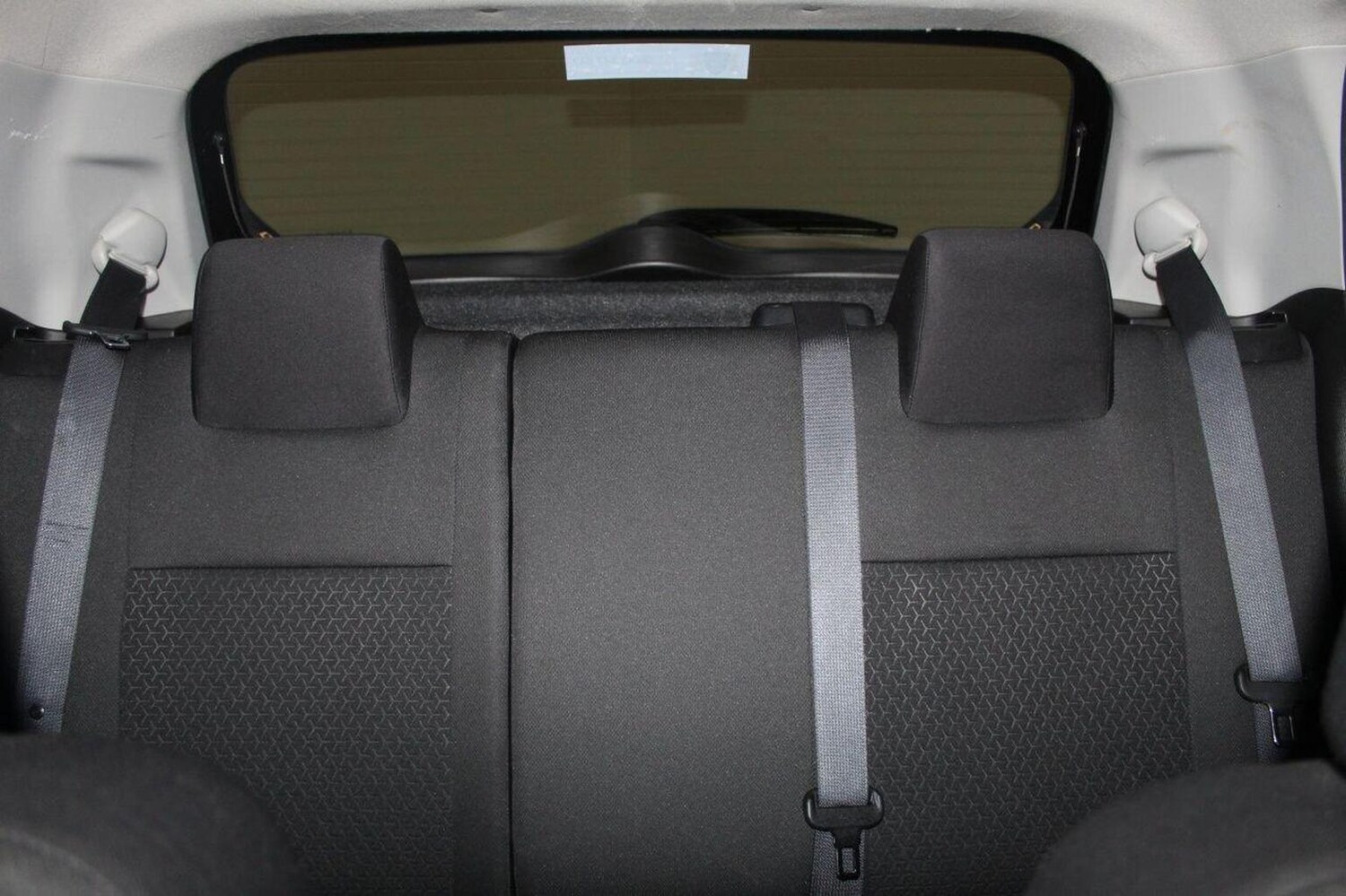 Used Suzuki Swift 2017 for sale - 76380324: Photo 46