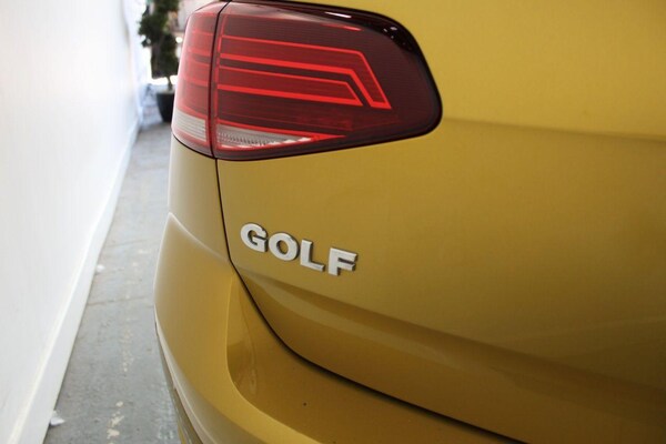 Used Volkswagen Golf 2017 for sale - 75043663: Photo 19