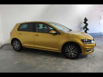 Used Volkswagen Golf 2017 for sale - 75043663: Photo