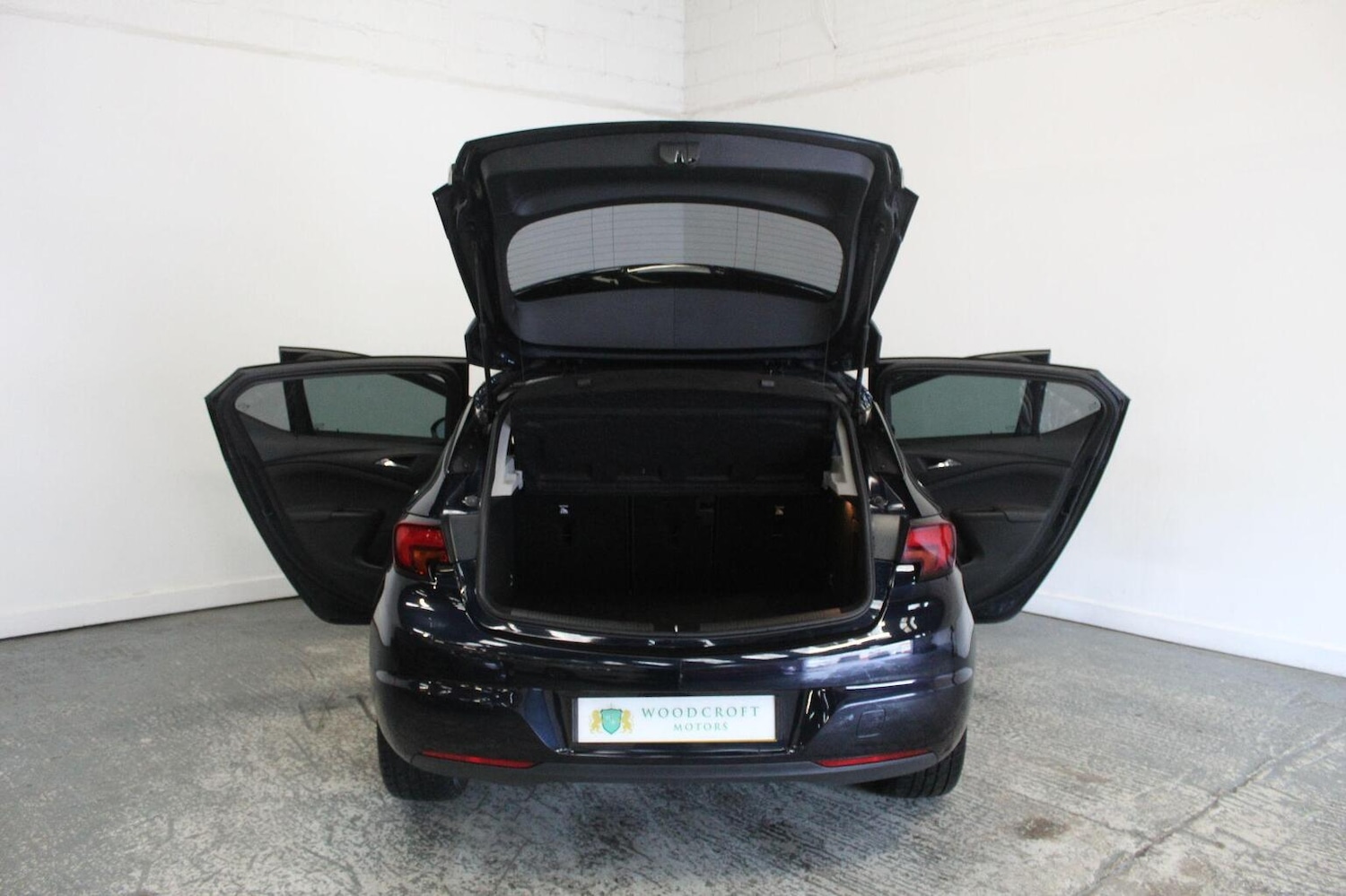 Used Vauxhall Astra 2018 for sale - 76769672: Photo 21