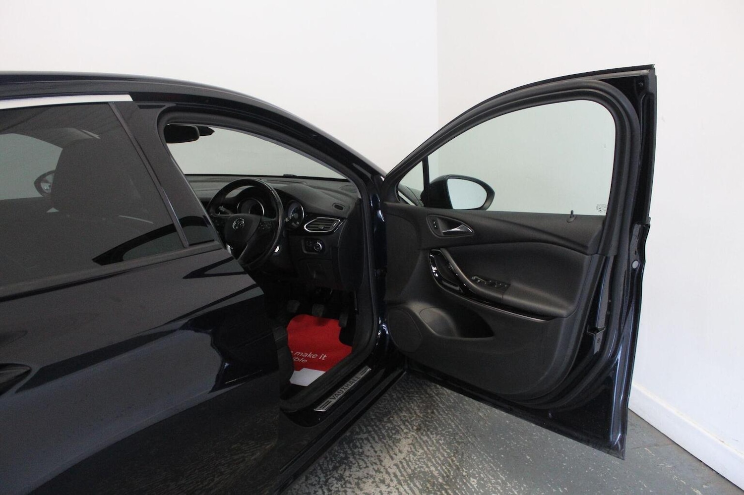 Used Vauxhall Astra 2018 for sale - 76769672: Photo 23