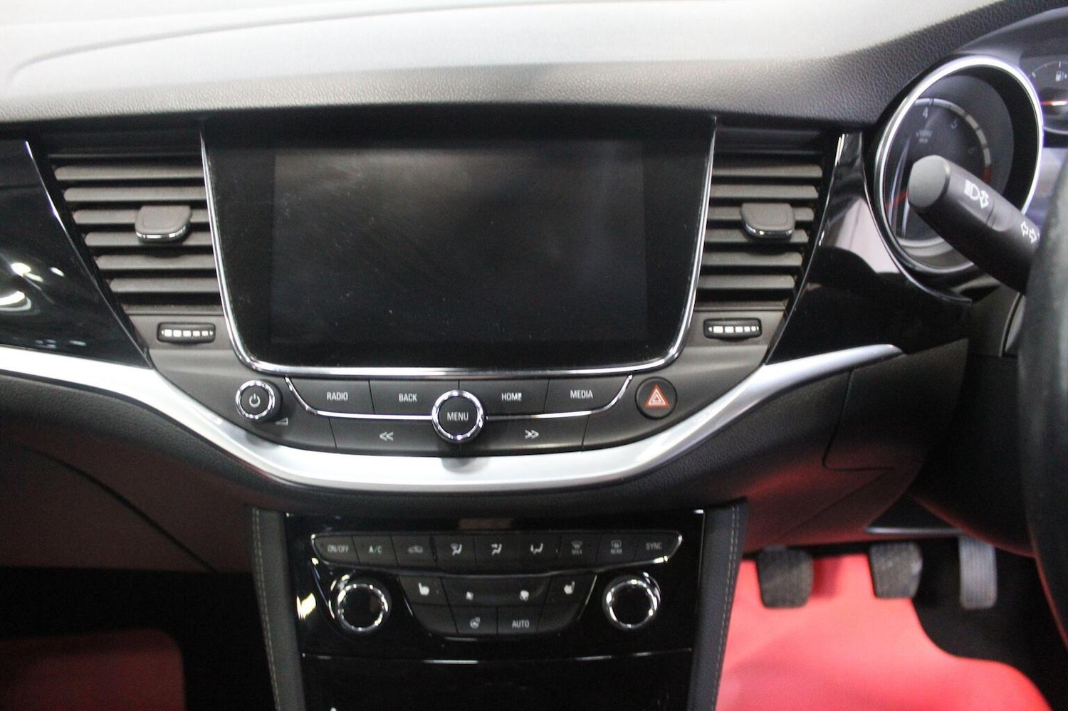 Used Vauxhall Astra 2018 for sale - 76769672: Photo 31