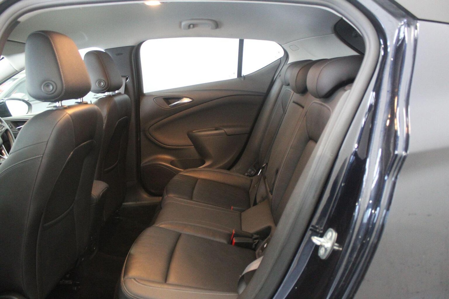 Used Vauxhall Astra 2018 for sale - 76769672: Photo 48