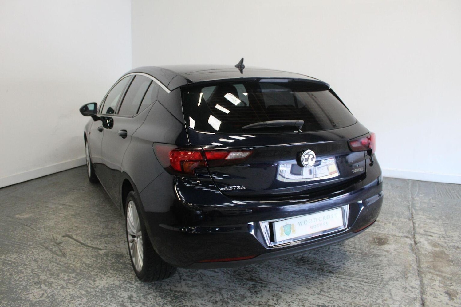 Used Vauxhall Astra 2018 for sale - 76769672: Photo 7