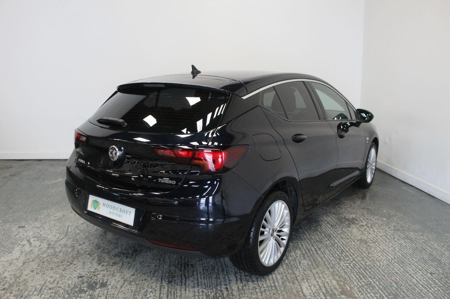 Used Vauxhall Astra 2018 for sale - 76769672: Photo 8