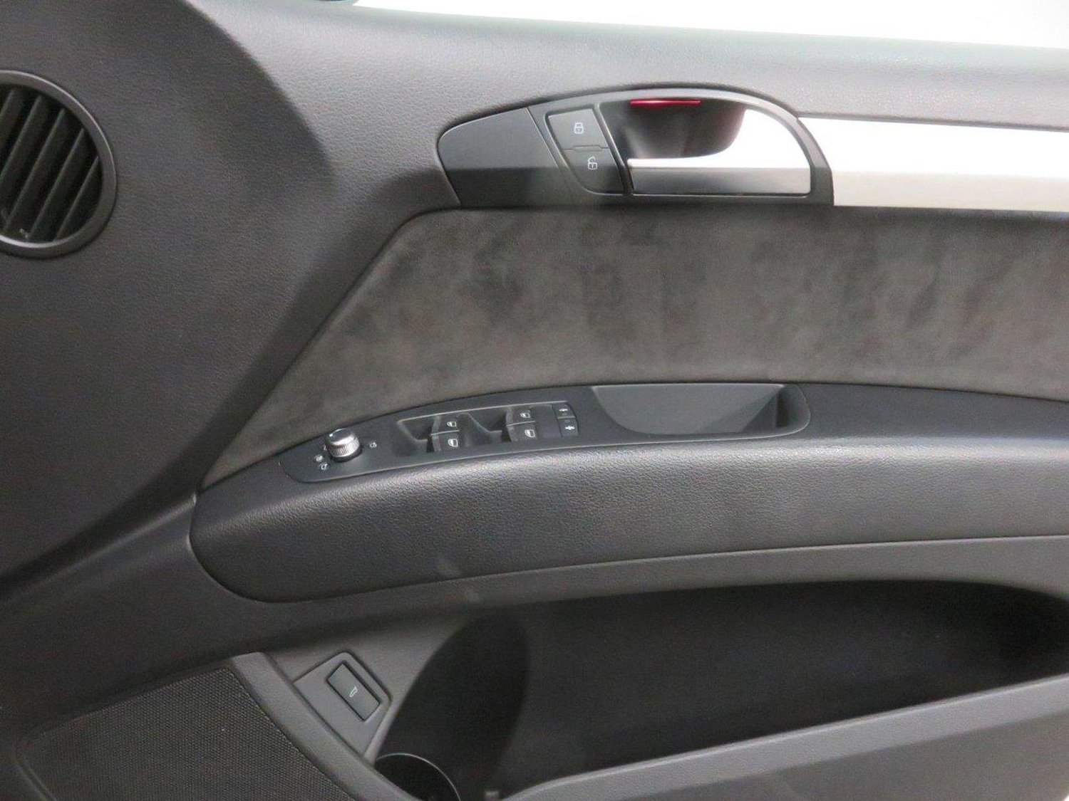Used Audi Q7 2013 for sale - 76120369: Photo 49