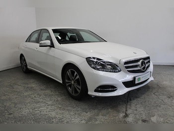 Used Mercedes-Benz E Class 2014 for sale - 79372144: Photo