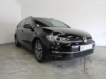 Used Volkswagen Golf 2017 for sale - 75856241: Photo