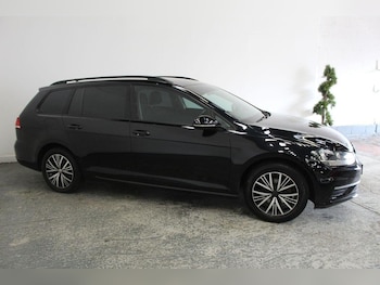 Used Volkswagen Golf 2017 for sale - 75856241: Photo