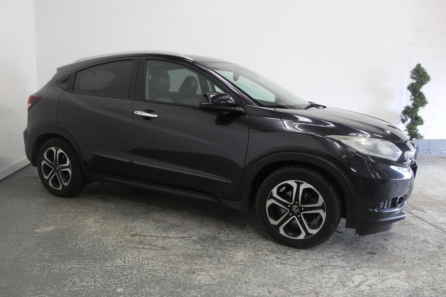 Used Honda HR-V 2018 for sale - 77938187: Photo 4