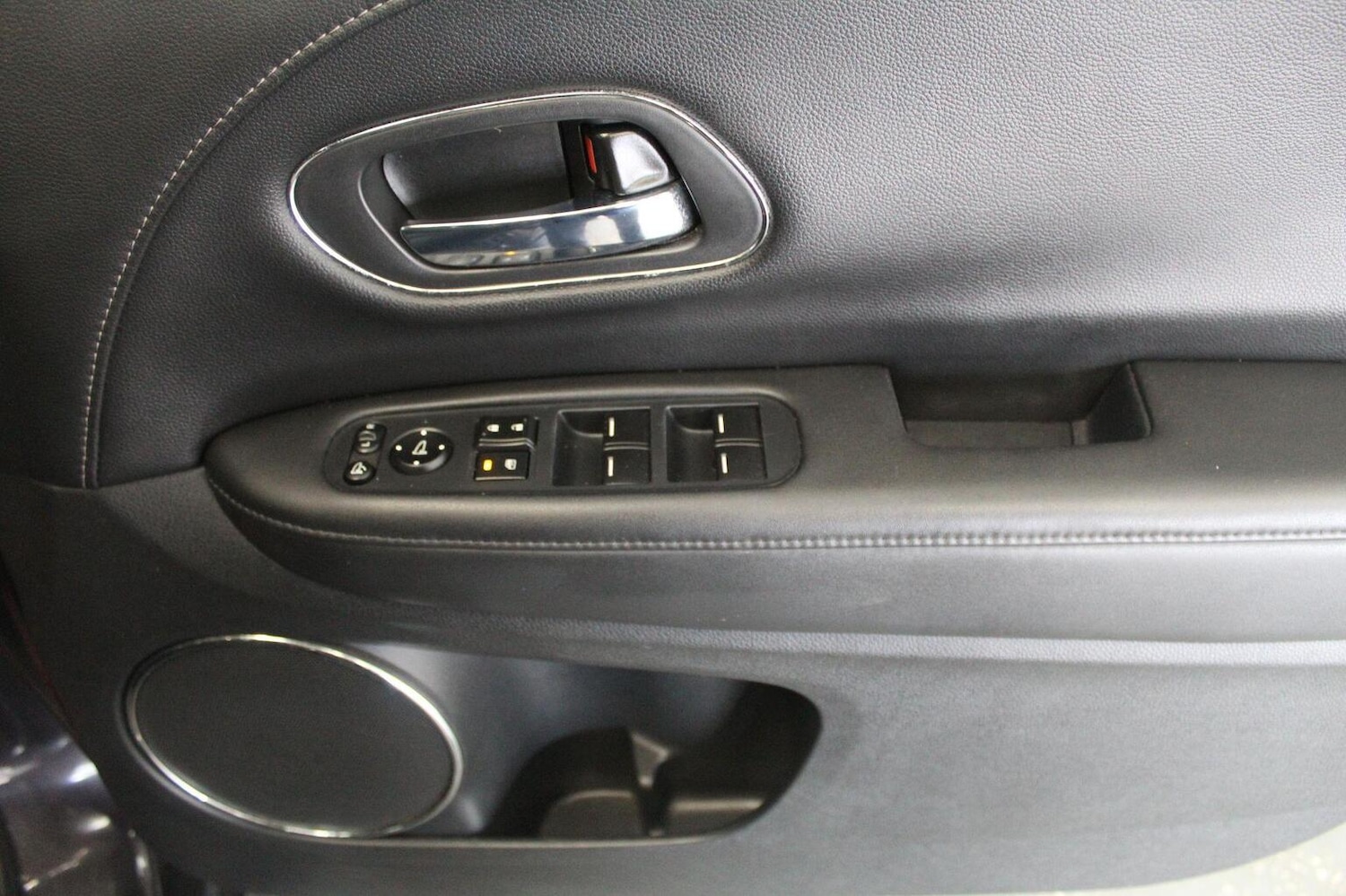 Used Honda HR-V 2018 for sale - 77938187: Photo 46