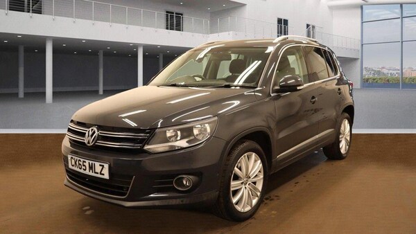 Used Volkswagen Tiguan 2015 for sale - 76178969: Photo 2