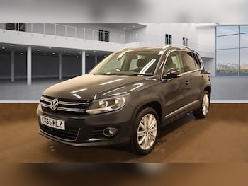 Used Volkswagen Tiguan 2015 for sale - 76178969: Photo 2