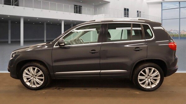 Used Volkswagen Tiguan 2015 for sale - 76178969: Photo 8