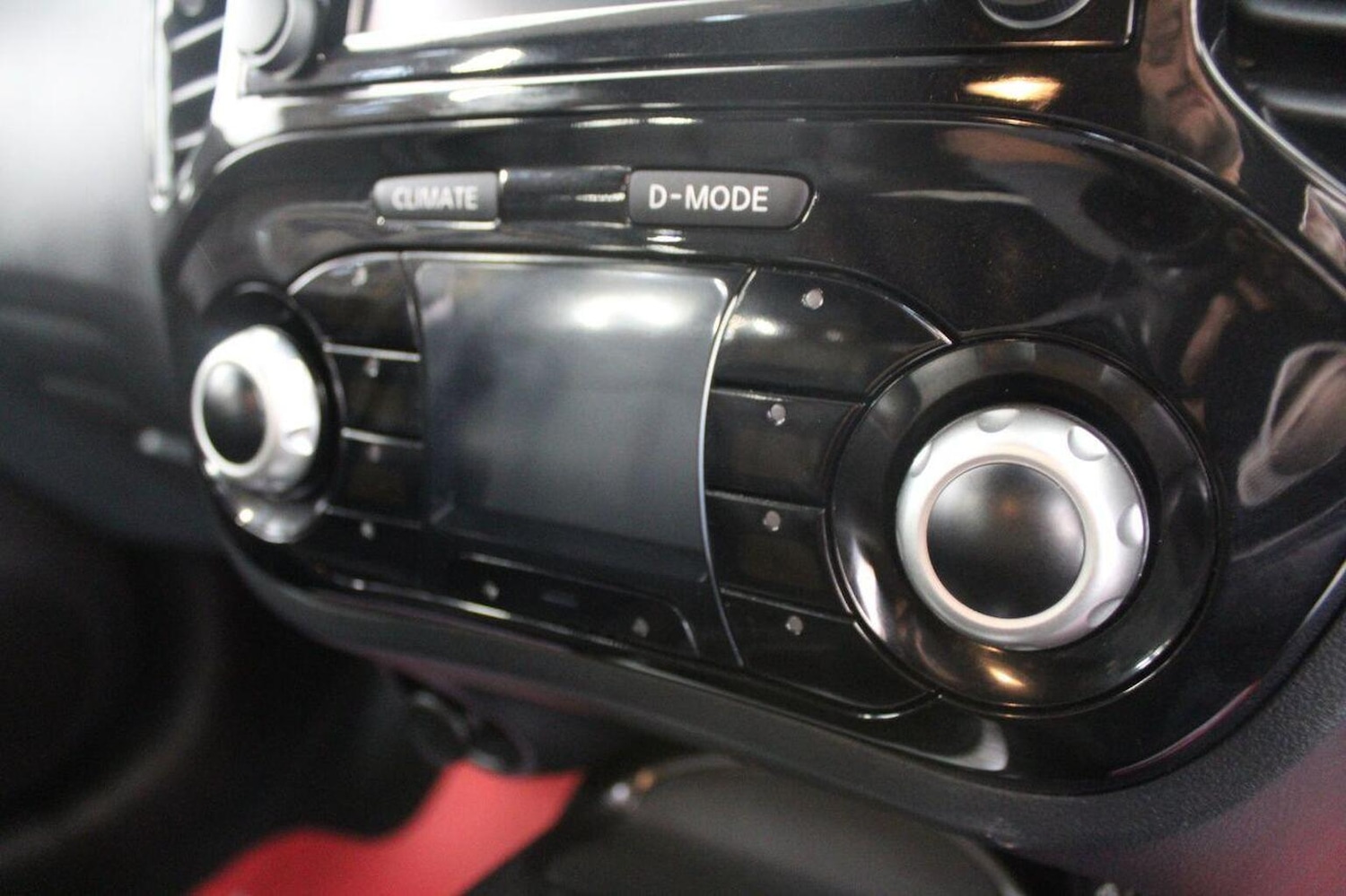 Used Nissan Juke 2017 for sale - 77937817: Photo 38