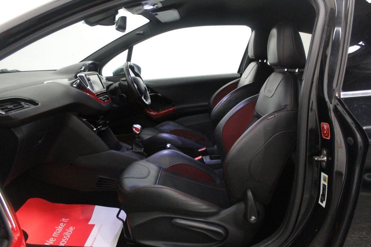 Used Peugeot 208 2013 for sale - 76863776: Photo 46