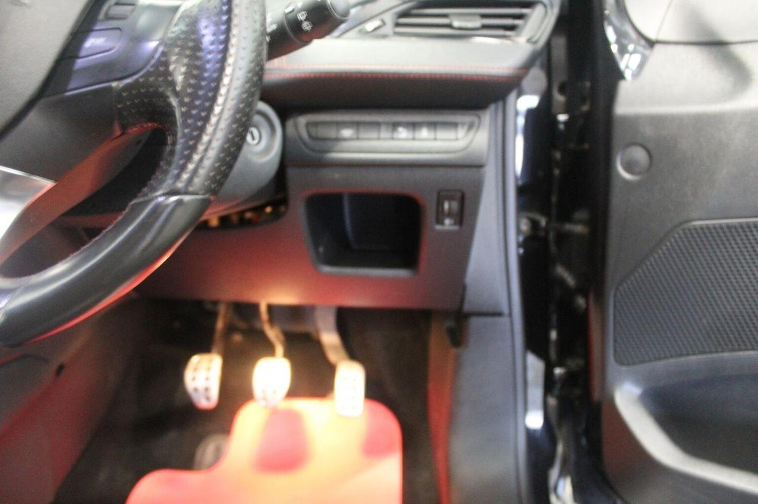 Used Peugeot 208 2013 for sale - 76863776: Photo 47