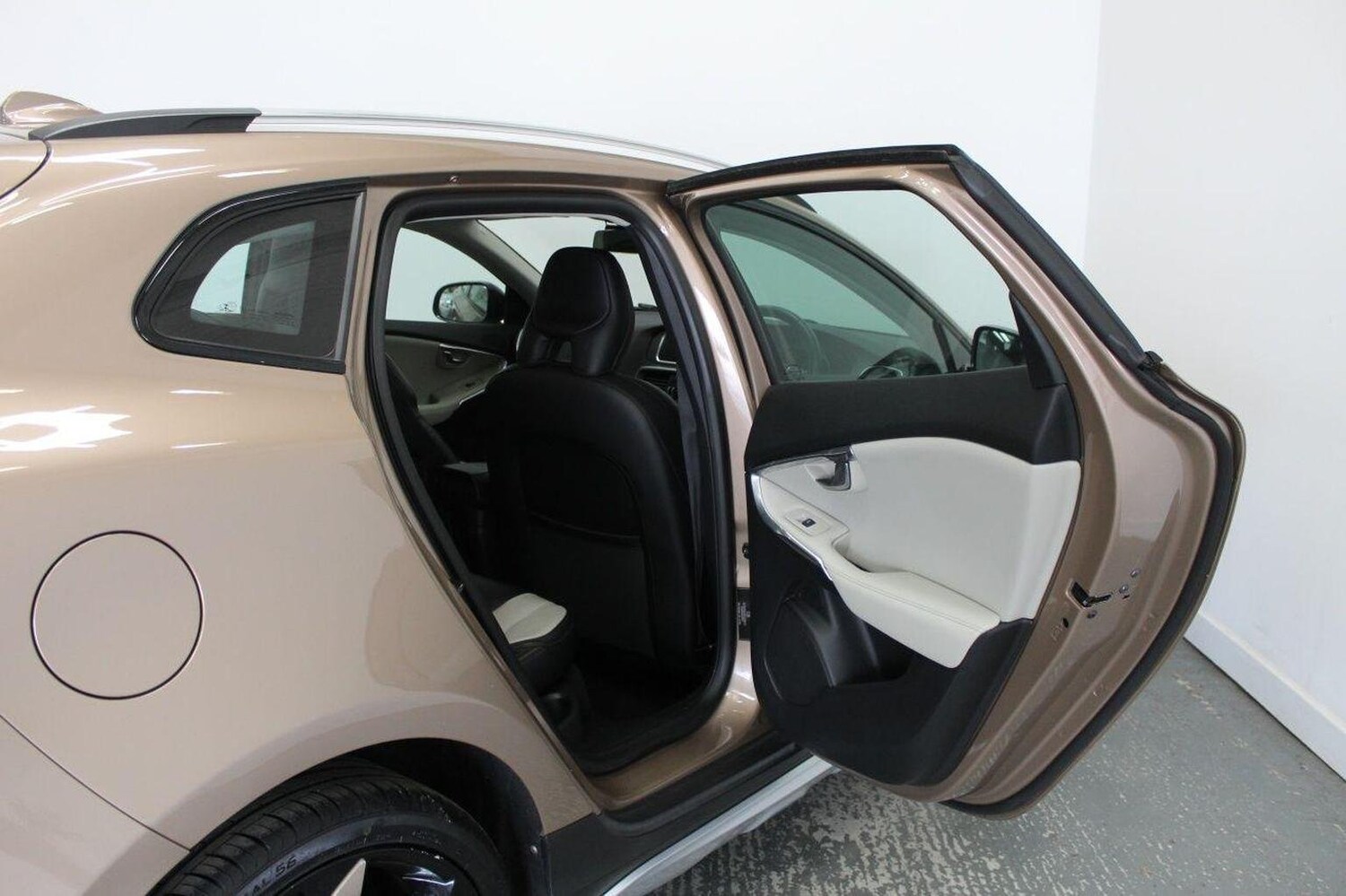 Vehicle 25