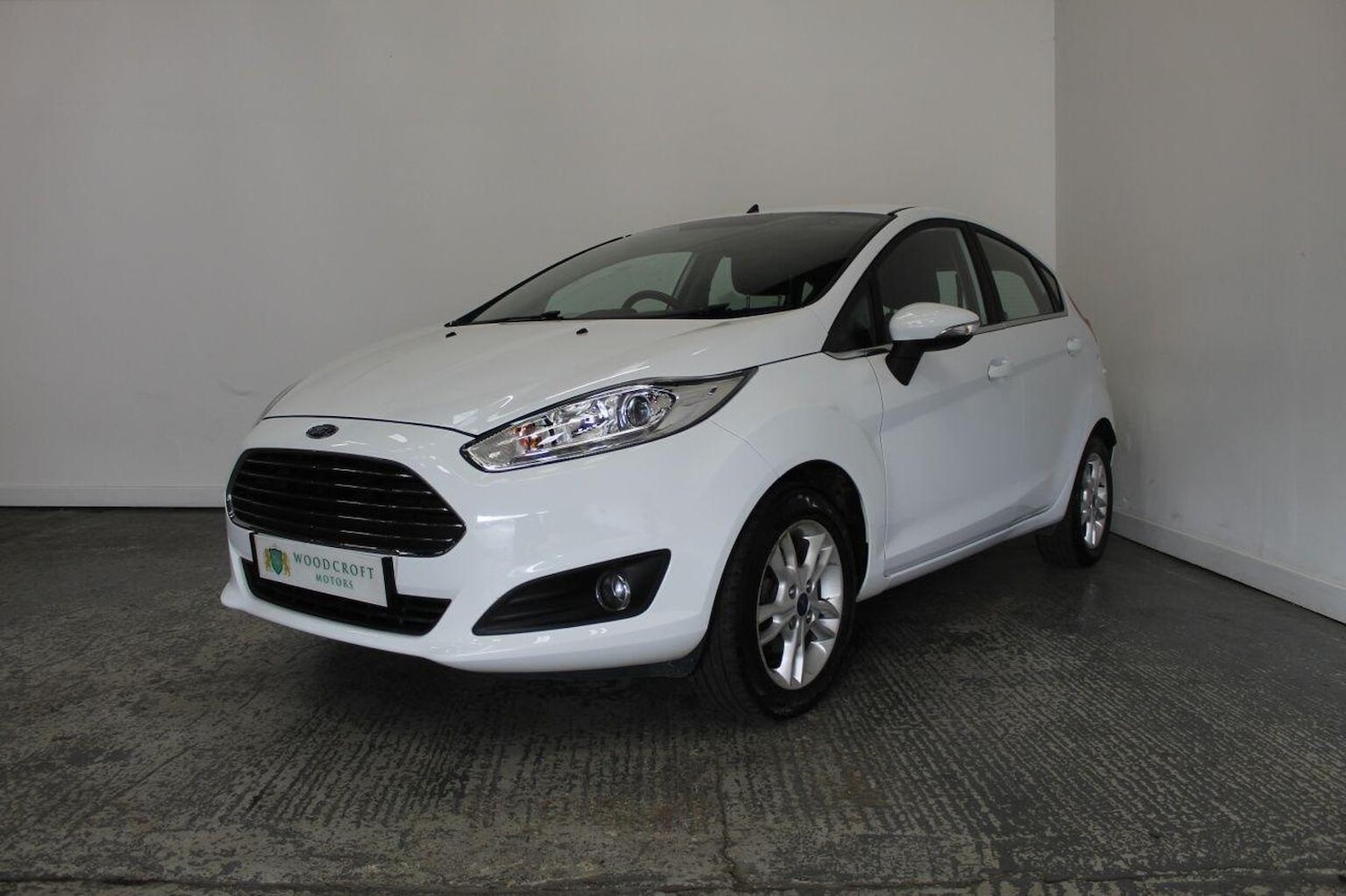 Used Ford Fiesta 2015 for sale - 76793679: Photo 2