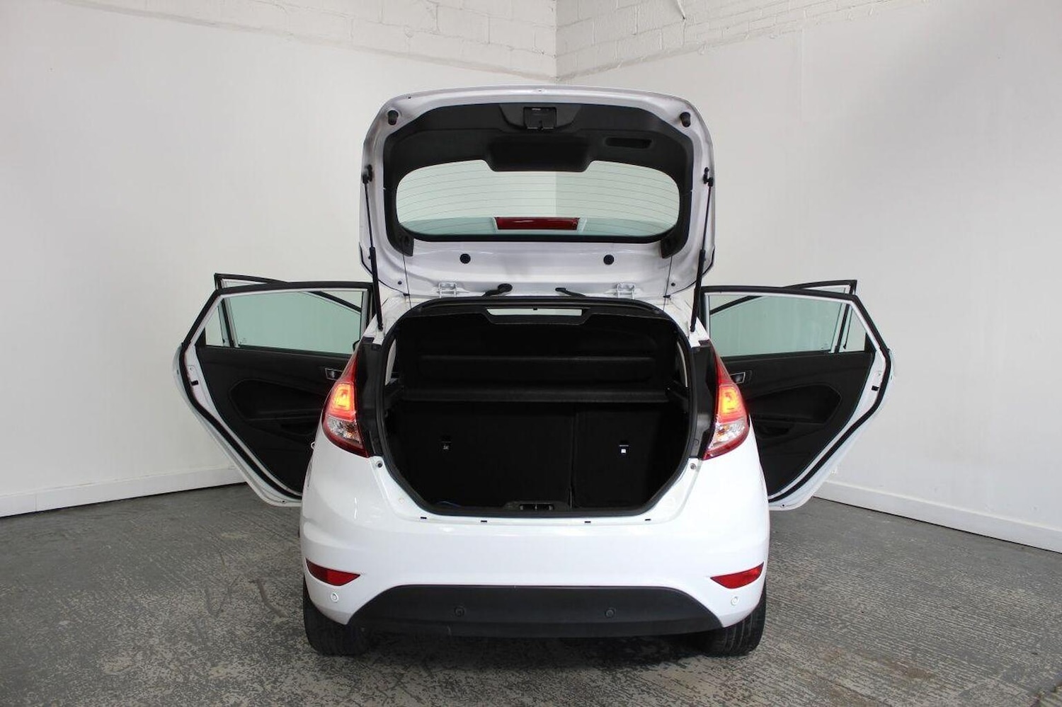 Used Ford Fiesta 2015 for sale - 76793679: Photo 21