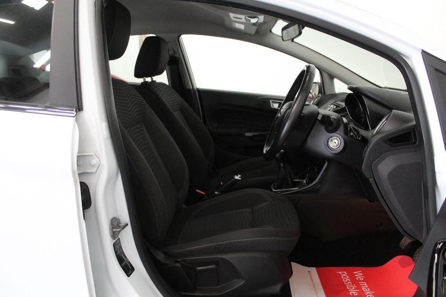 Used Ford Fiesta 2015 for sale - 76793679: Photo 28