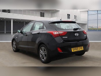 Used Hyundai i30 2015 for sale - 76444417: Photo