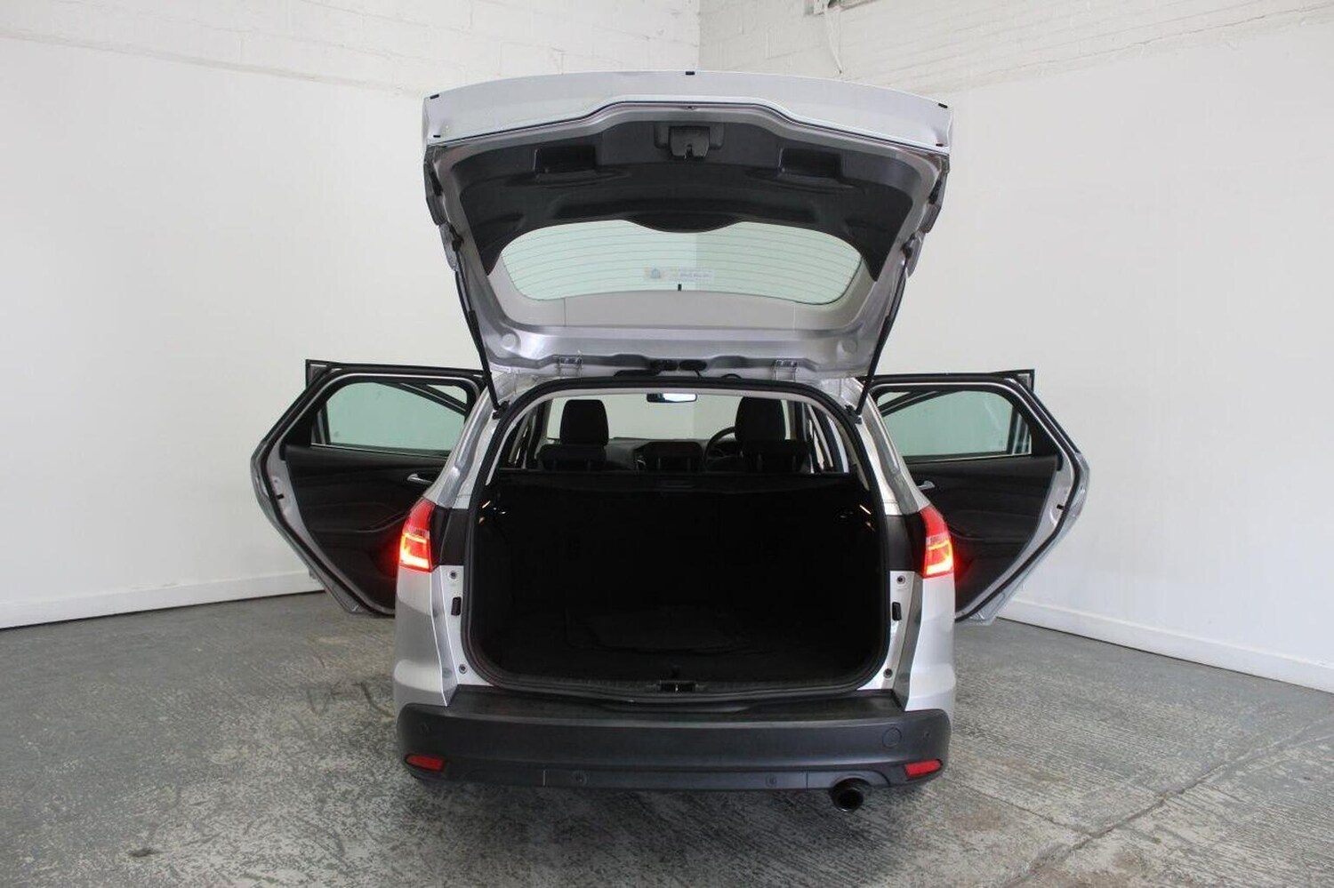 Used Ford Focus 2017 for sale - 76149336: Photo 21