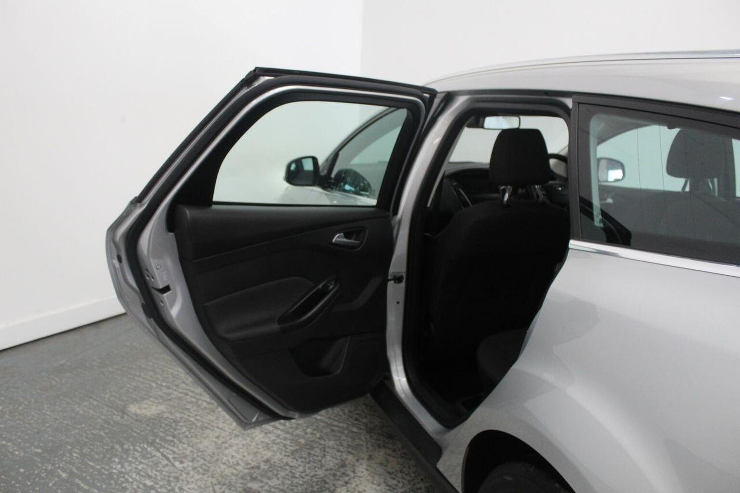 Used Ford Focus 2017 for sale - 76149336: Photo 26