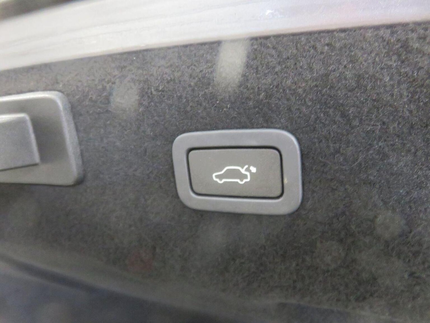 Used Jaguar XF 2015 for sale - 76257681: Photo 23