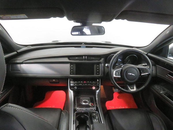 Used Jaguar XF 2015 for sale - 76257681: Photo 28