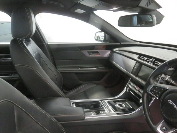 Used Jaguar XF 2015 for sale - 76257681: Photo 29