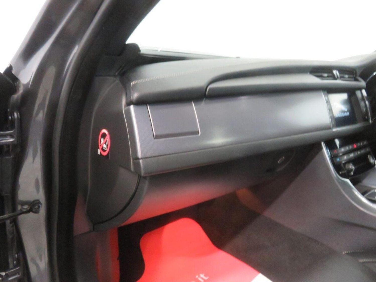 Used Jaguar XF 2015 for sale - 76257681: Photo 30